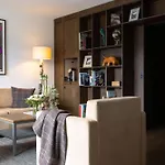كرانس امباسادور فندق 5*