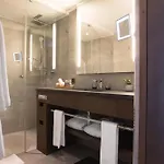 كرانس امباسادور فندق 5*